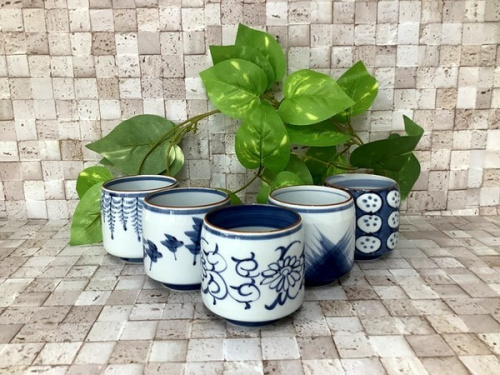 テーブルウェアの湯呑み揃え