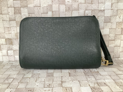 LOUIS VUITTONのセカンドバッグ