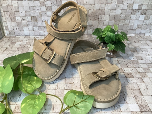 衣類買取のサンダル