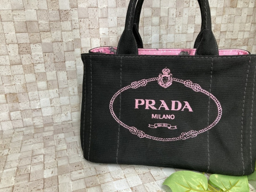 バッグのバッグ