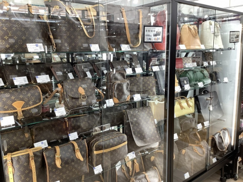 PRADAのブランド買取