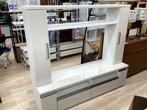 収納家具のテレビボード