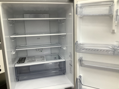 AQUAの4ドア冷蔵庫