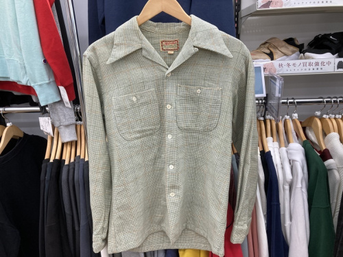 シャツの古着