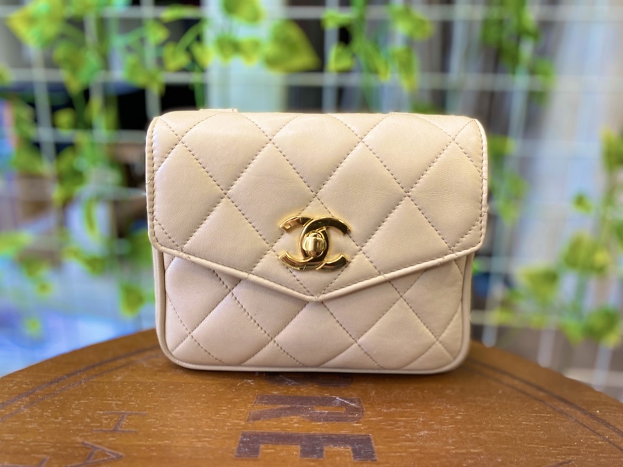 CHANELウエストポーチ　みい CHANEL/シャネル】 ウエストポーチのご紹介です！｜2022年08月11日