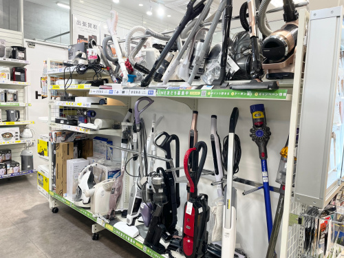 dyson/ダイソン】スティッククリーナーSV20でらくらくお掃除を
