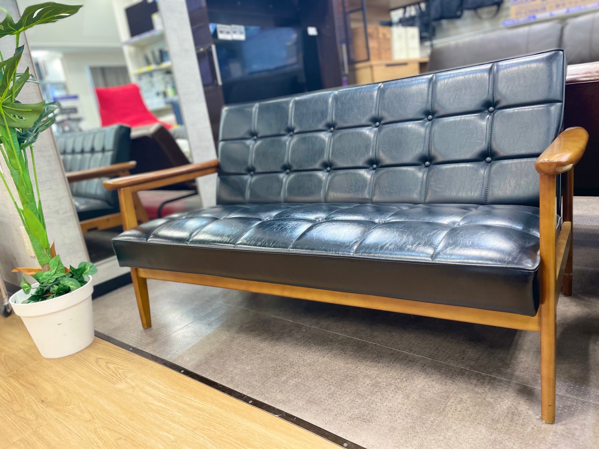 カリモク60】2人掛けソファーのご紹介です！｜2023年04月07日