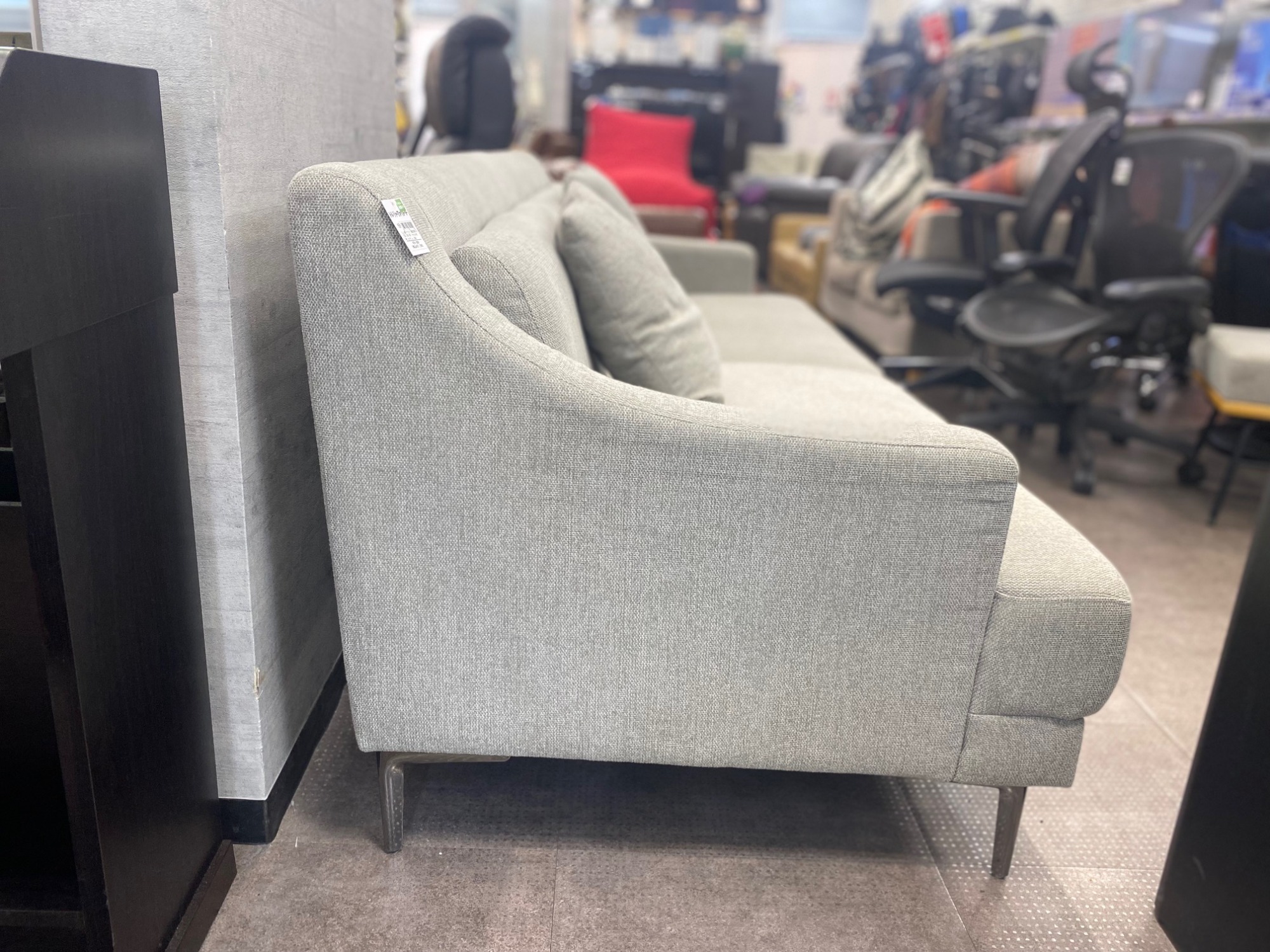 【トレファク熊谷駅前店】3人掛けソファーベッド（布）のご紹介です！ MODERN DECO】の布製3人掛けソファーをご紹介致します！｜2023年05月