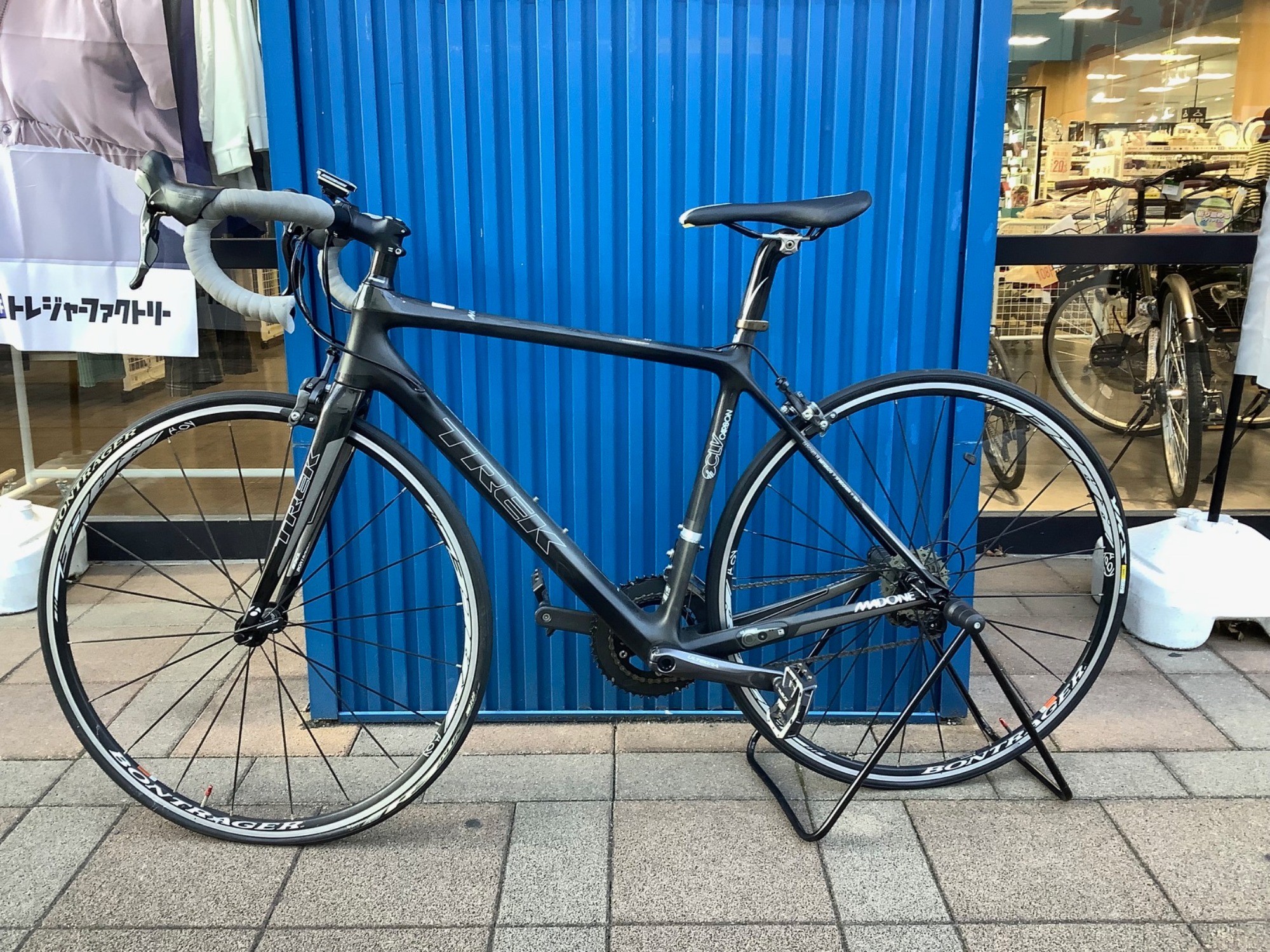 Trek ロードバイク ブラック/ブルー TREK 1.1 のご紹介｜CYCLE PINE｜サイクルパイン［スポーツ