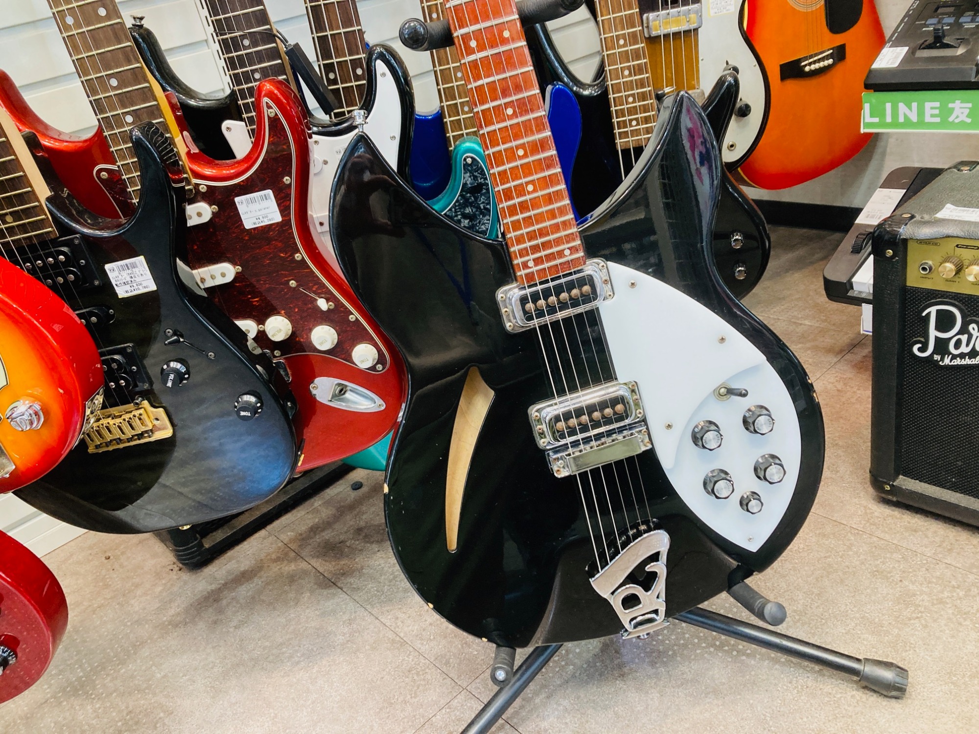 Rickenbacker/リッケンバッカー】330 Jetglo買取入荷！｜2023年12月21