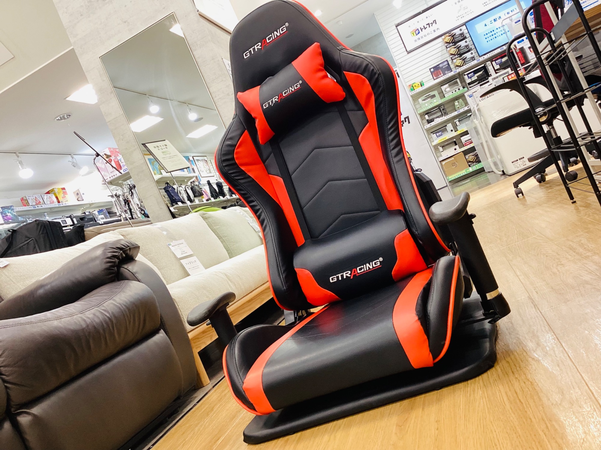 軽トラック貸し出し無料！】GTRacing ゲーミング座椅子です！