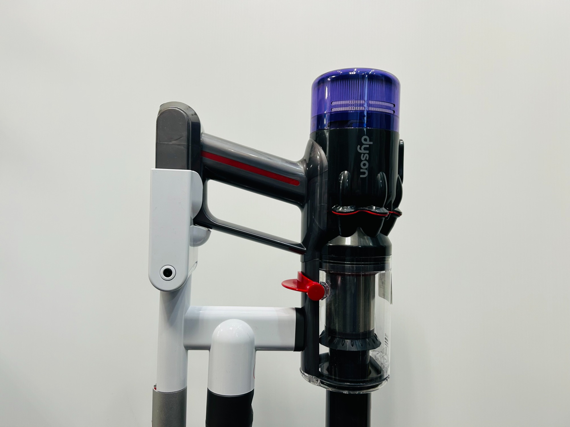 トレファク熊谷駅前店】HITACHIコードレススティッククリーナーです！