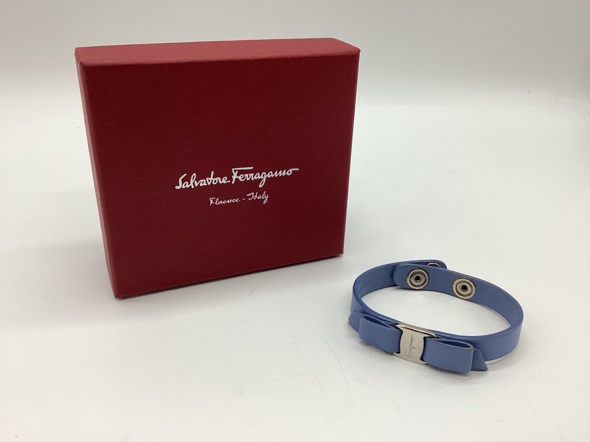 今週の新着アイテム Salvatore Ferragamo (サルヴァトーレ フェラガモ) ブレスレット アクセサリー