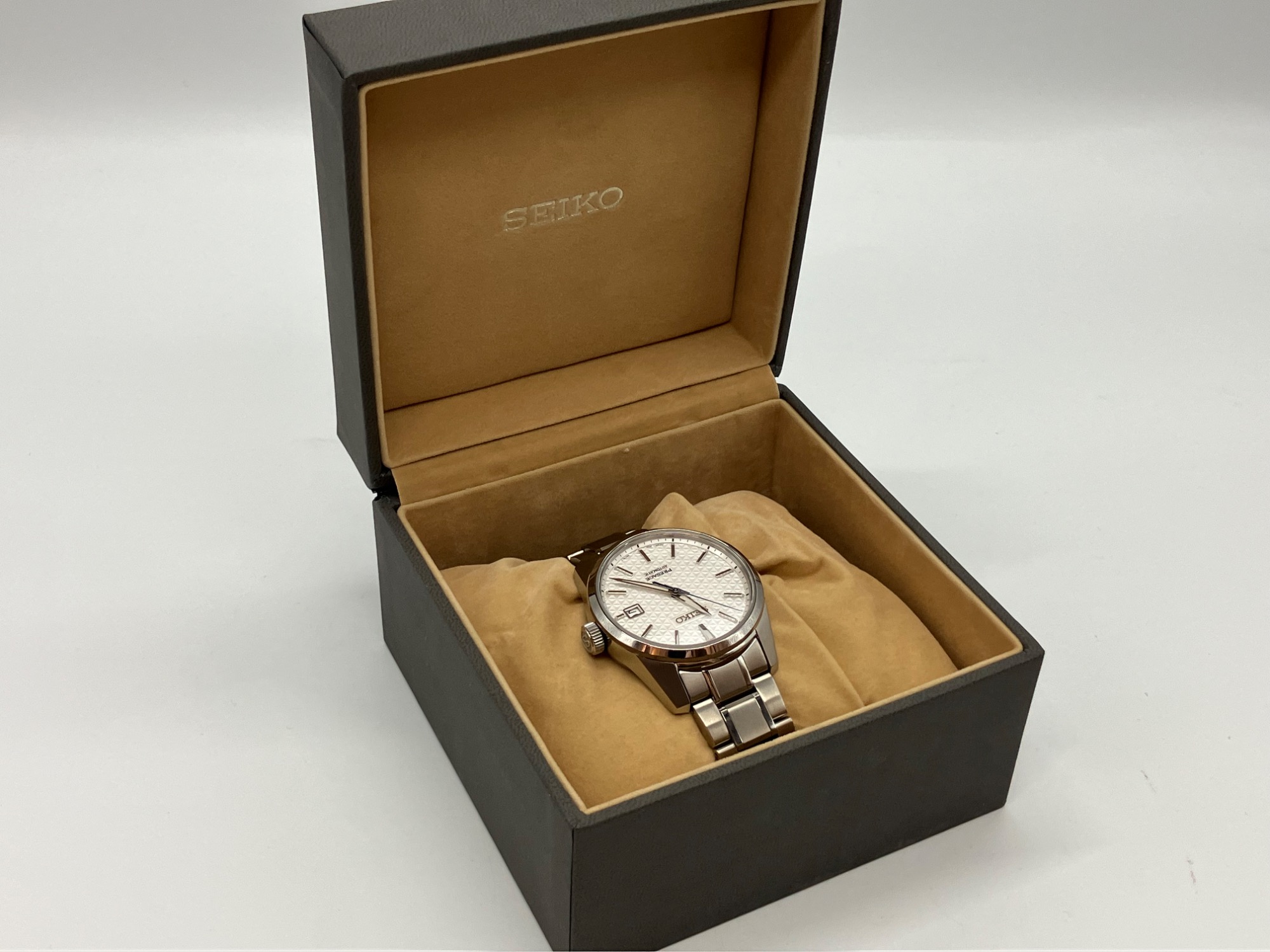SEIKO アナログ時計 ホワイトダイヤル　ジャンク品 SEIKO (セイコー) プレザージュ ホワイトのご紹介です！｜2025年