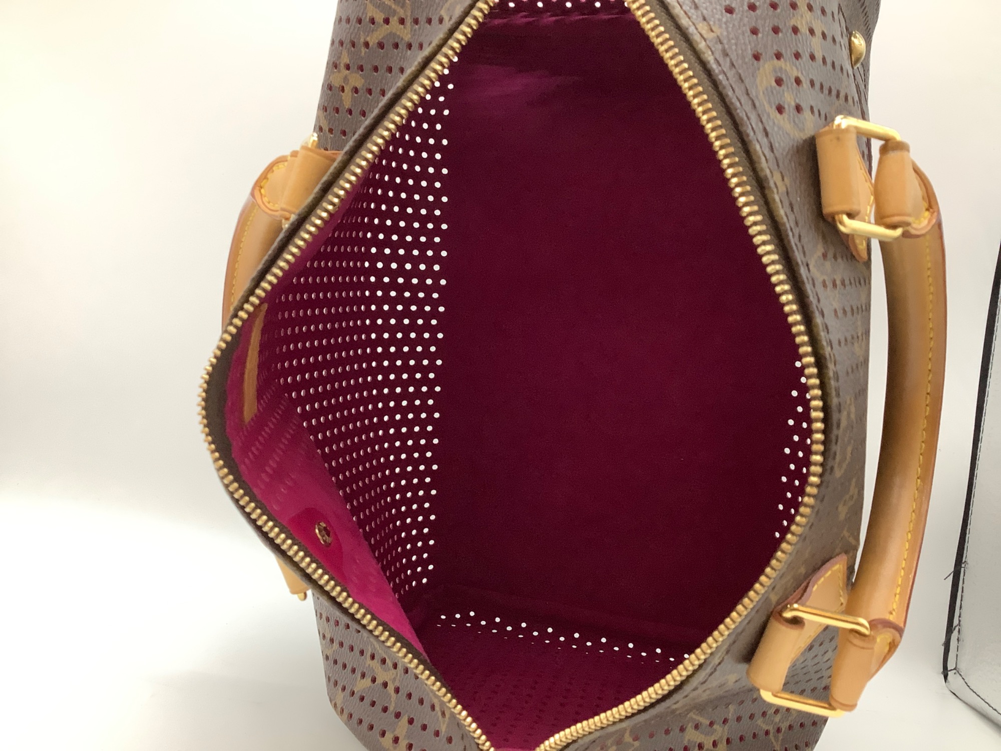 【美品】早い者勝ち❣️❣️最終値下げ❣️❣️ルイヴィトンノリータ　希少　ブランドバッグ Paid] 7 popular Louis Vuitton series! Check this out to find