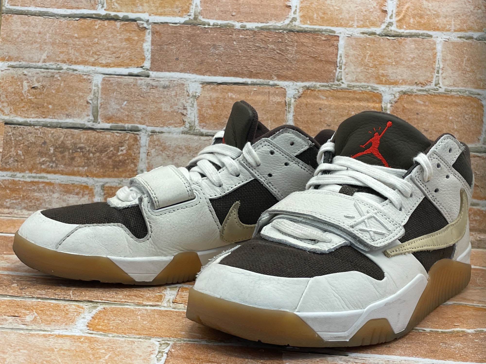 NIKE TRAVIS_SCOTTローカットスニーカー買取入荷致しました