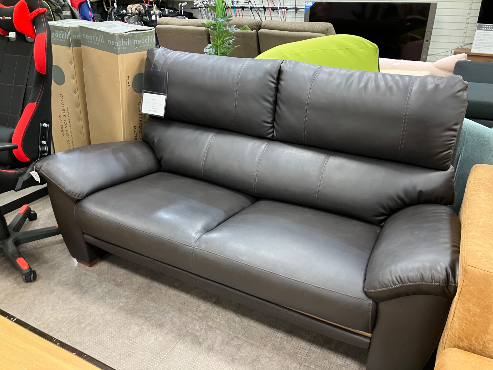 2人掛けソファー入荷致しました！