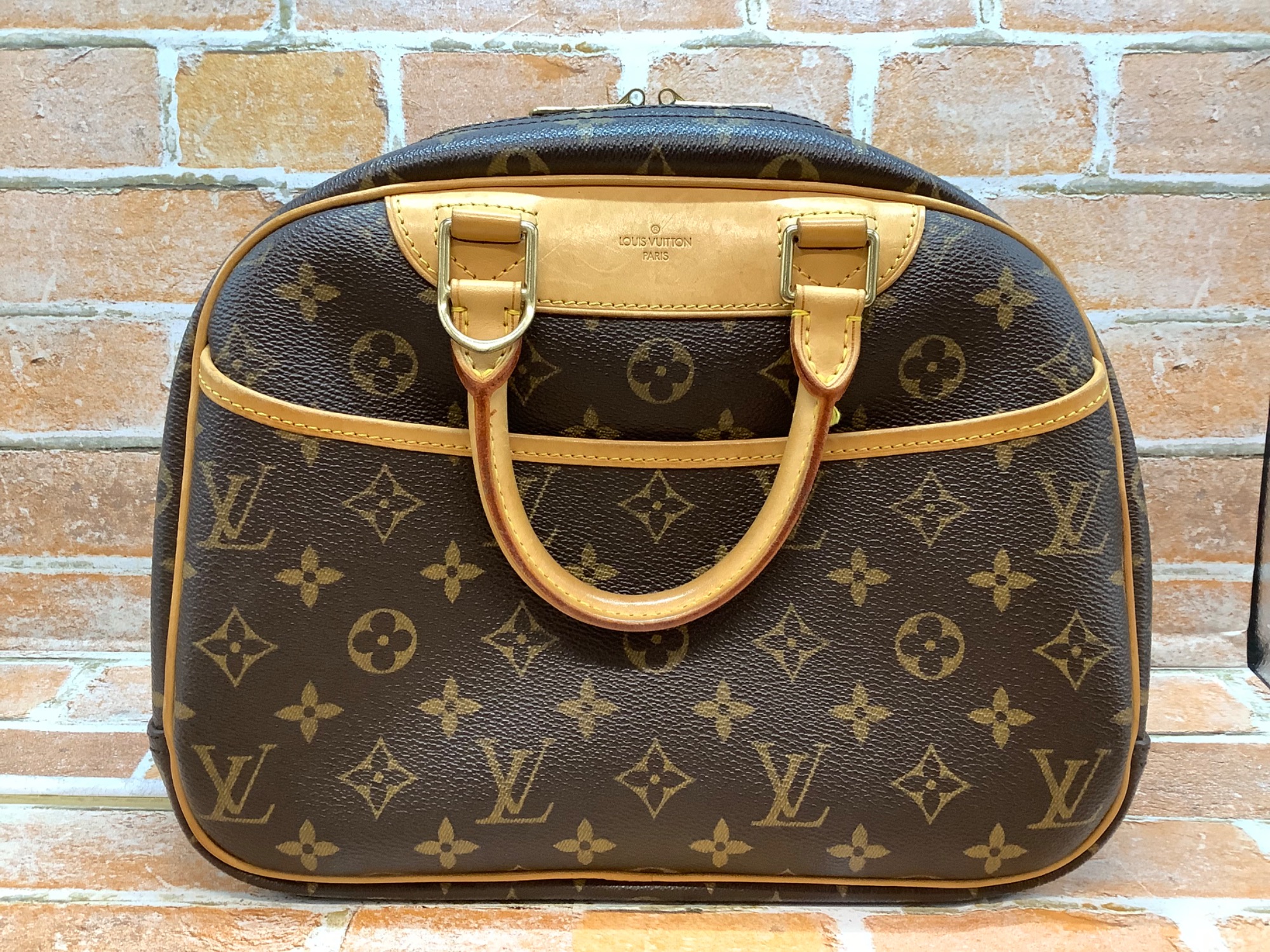 値下げ！　LOUIS VUITTON トゥルーヴィル ルイヴィトン Louis Vuitton モノグラム トゥルーヴィルの買取