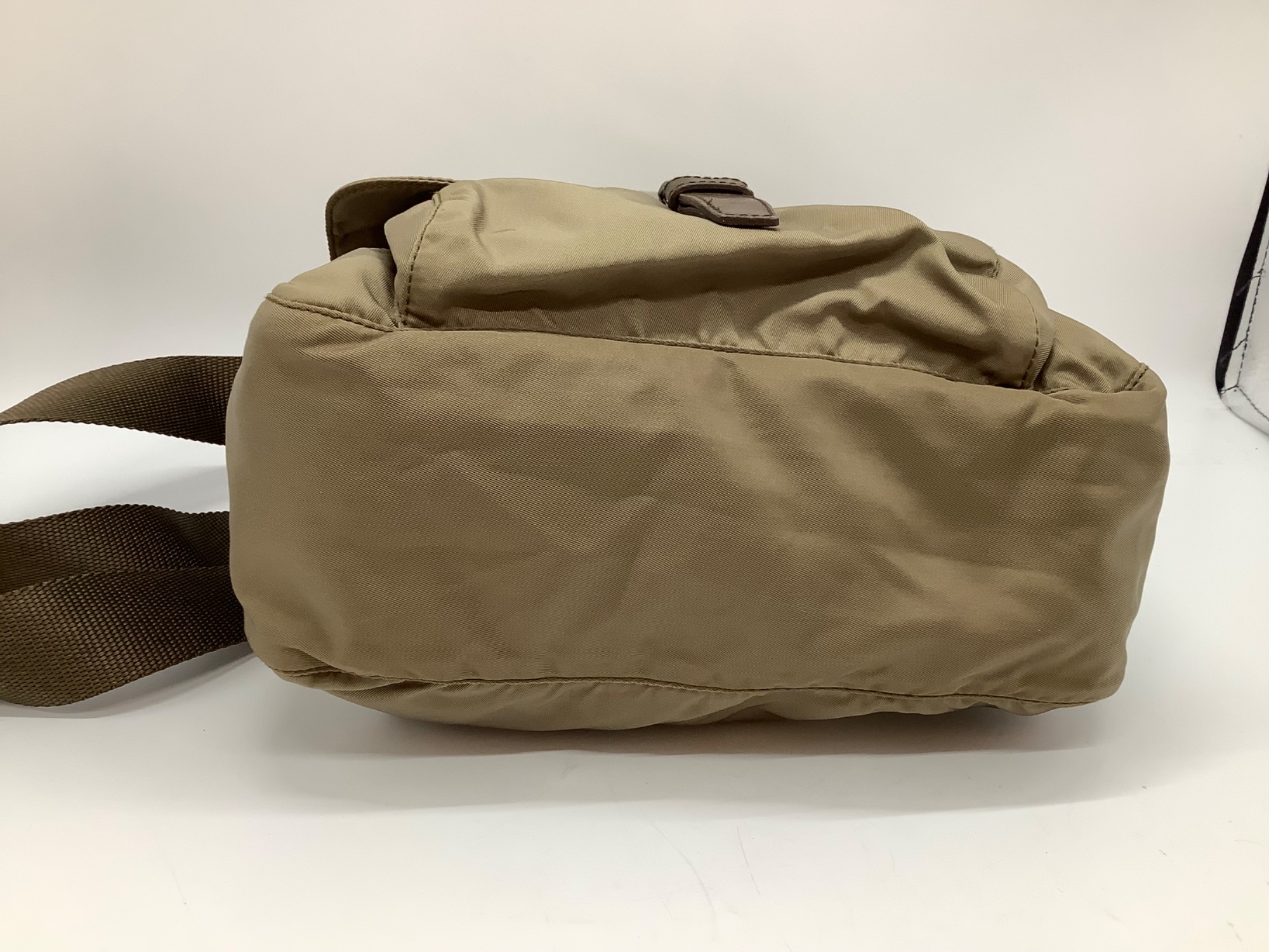 PRADA (プラダ) ナイロンショルダーバッグ グリーン買取入荷致し