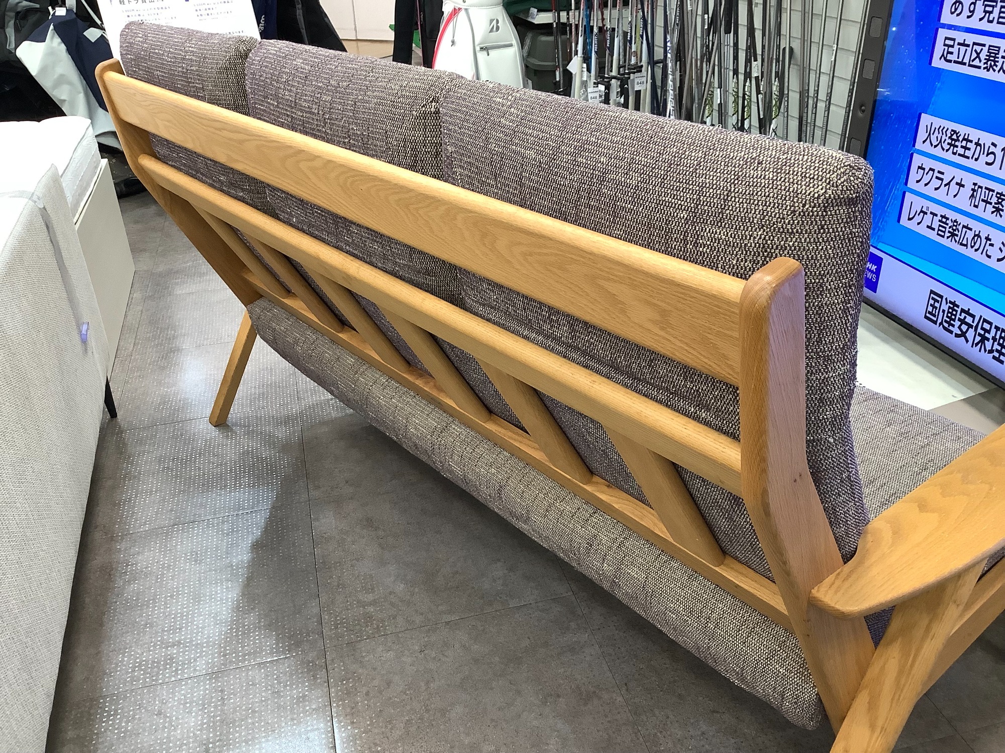 NAGANO INTERIOR（ナガノインテリア）3人掛けソファー買取入荷致しまし