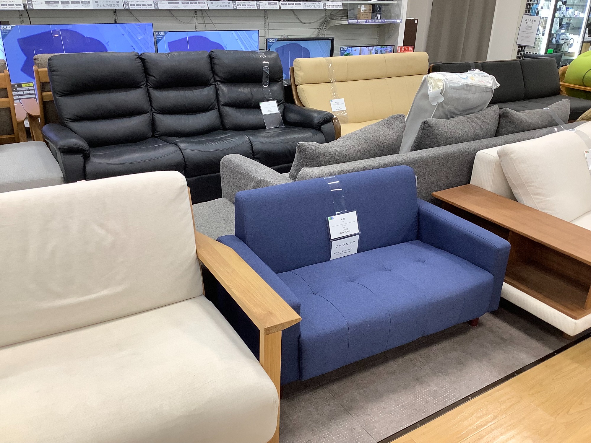 CALLIGARIS（カリガリス）リフトアップテーブル買取入荷致しました