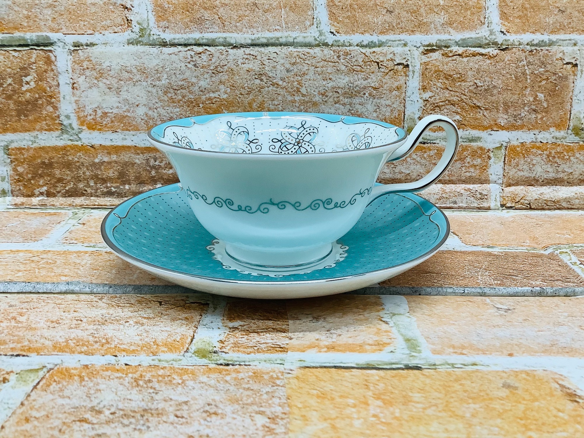 Wedgwood（ウェッジウッド）カップ&ソーサー買取入荷致しました