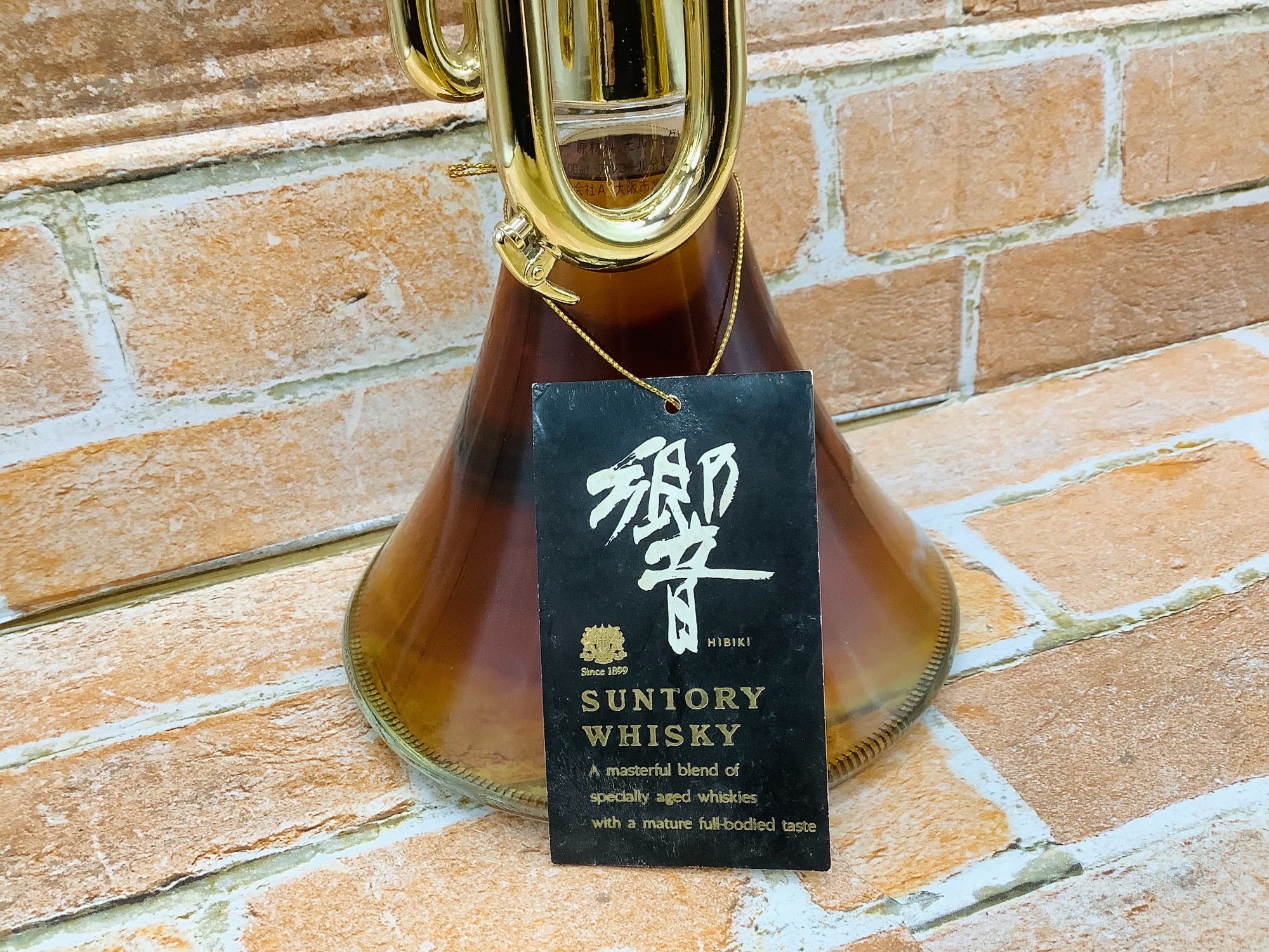 サントリーウイスキー響 トランペット型ボトル買取入荷致しました