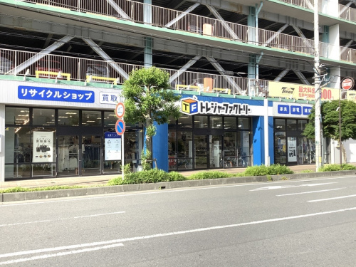 熊谷駅前店グランドオープンの衣類