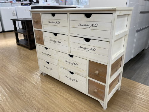 収納家具のチェスト