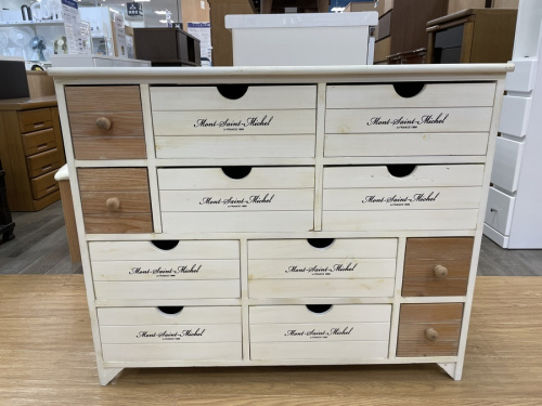 チェストの鴻巣