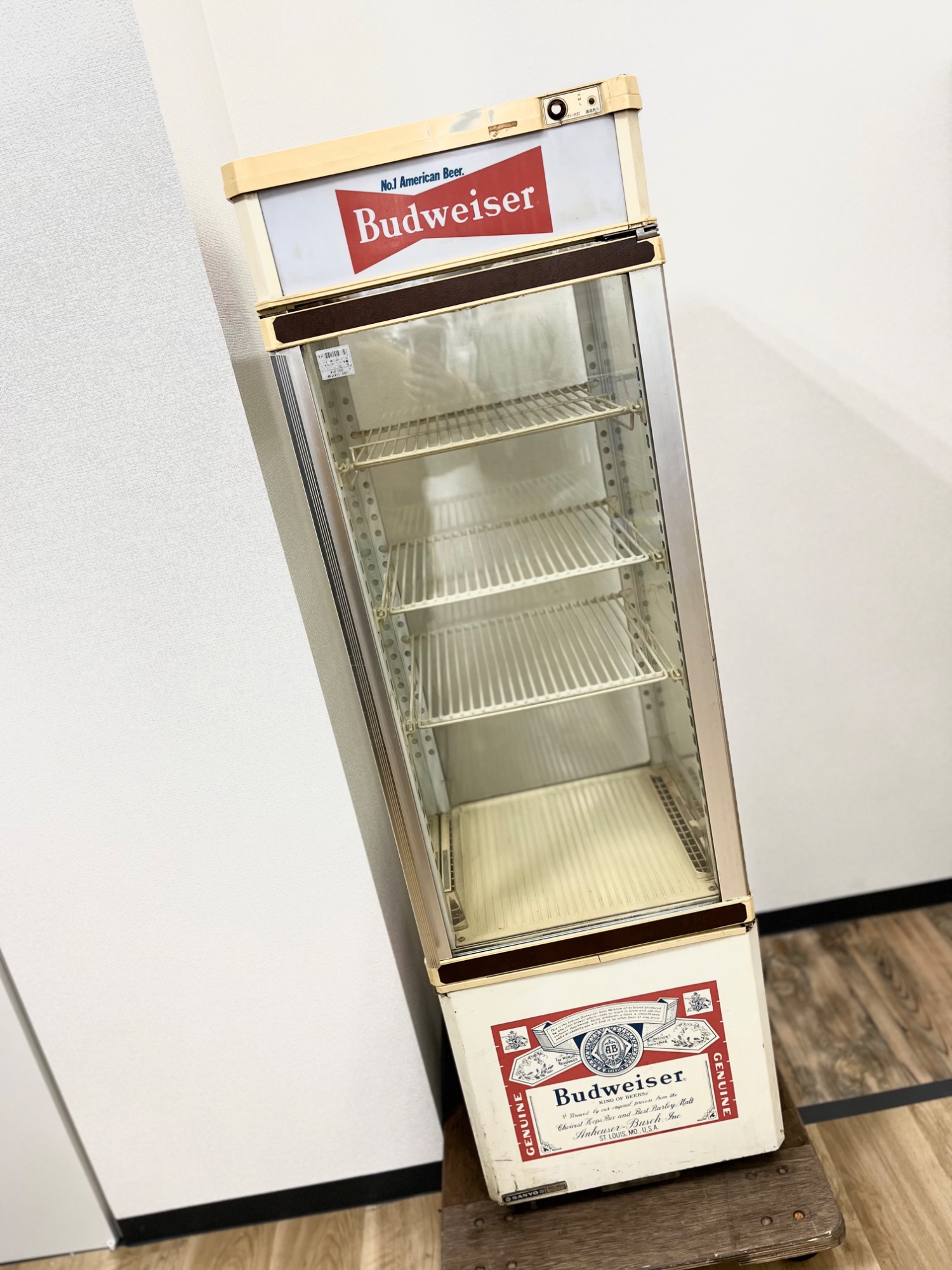 今日限りで冷蔵庫の出品終了します‼️ ホワイト冷凍庫 4段引き出し付