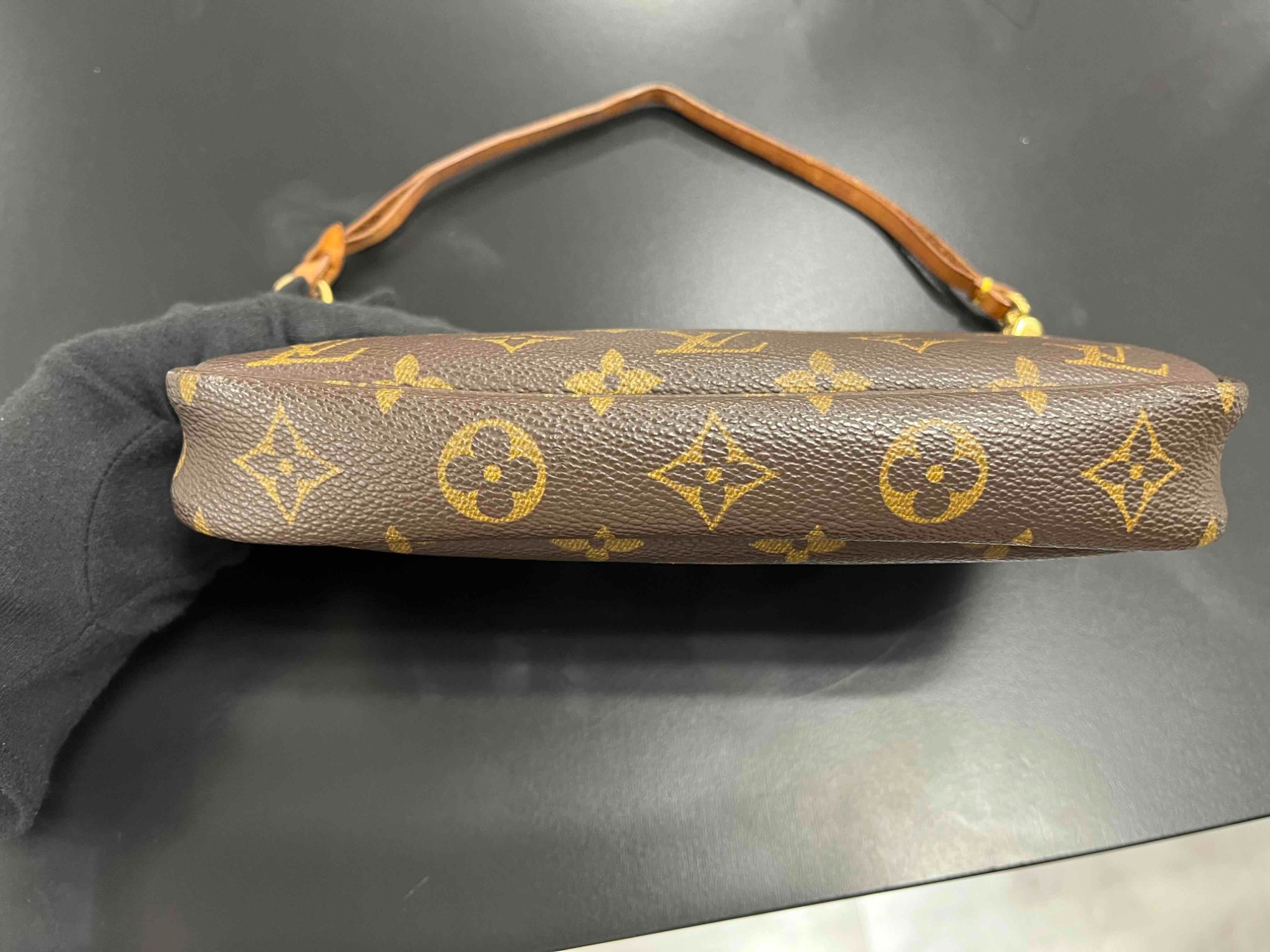 LOUIS VUITTON】LOUIS VUITTON ポシェット買取入荷いたしました LOUIS VUITTON】LOUIS VUITTON ポシェット買取入荷いたしました