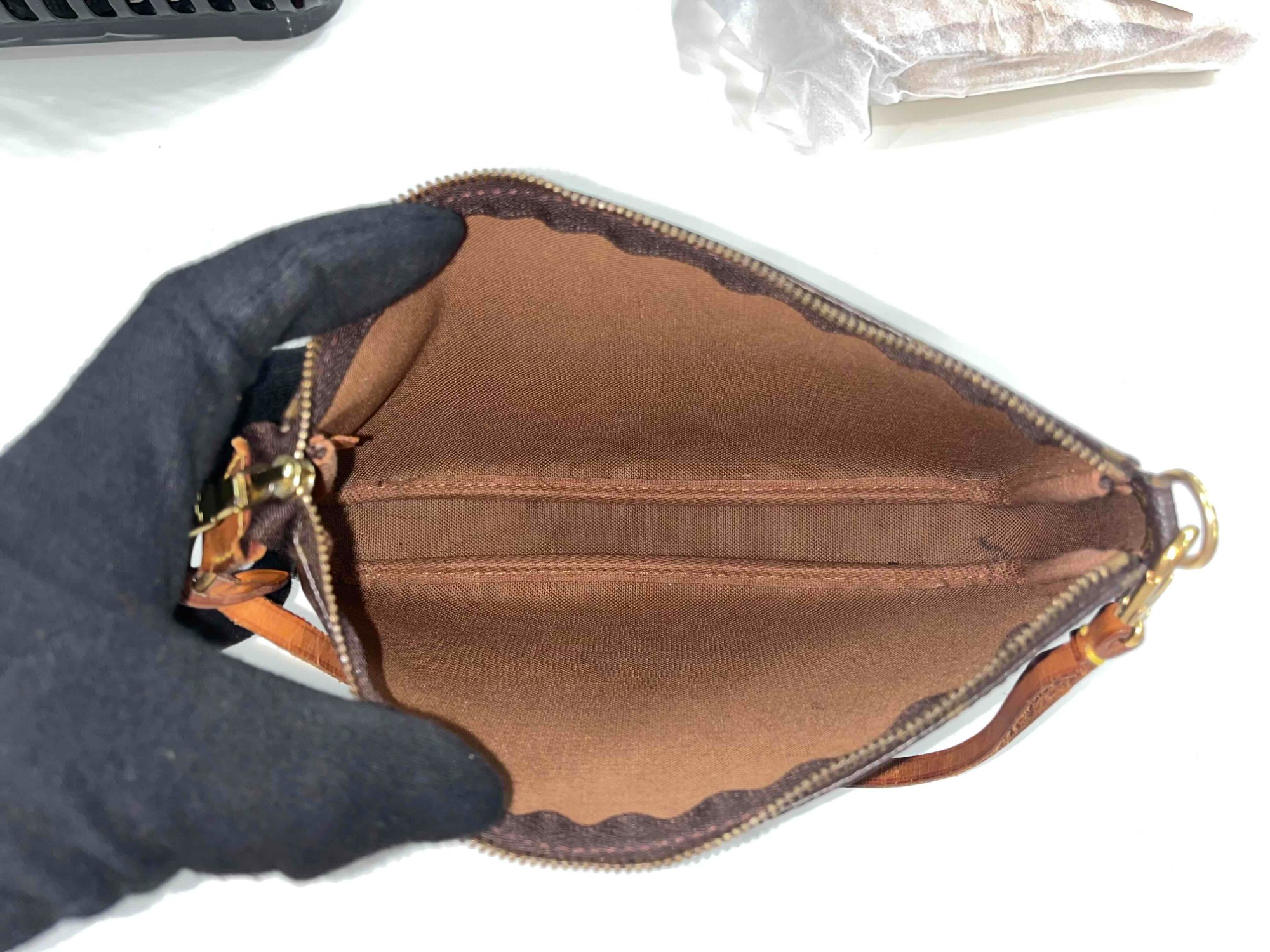 LOUIS VUITTON】LOUIS VUITTON ポシェット買取入荷いたしました LOUIS VUITTON】LOUIS VUITTON ポシェット買取入荷いたしました