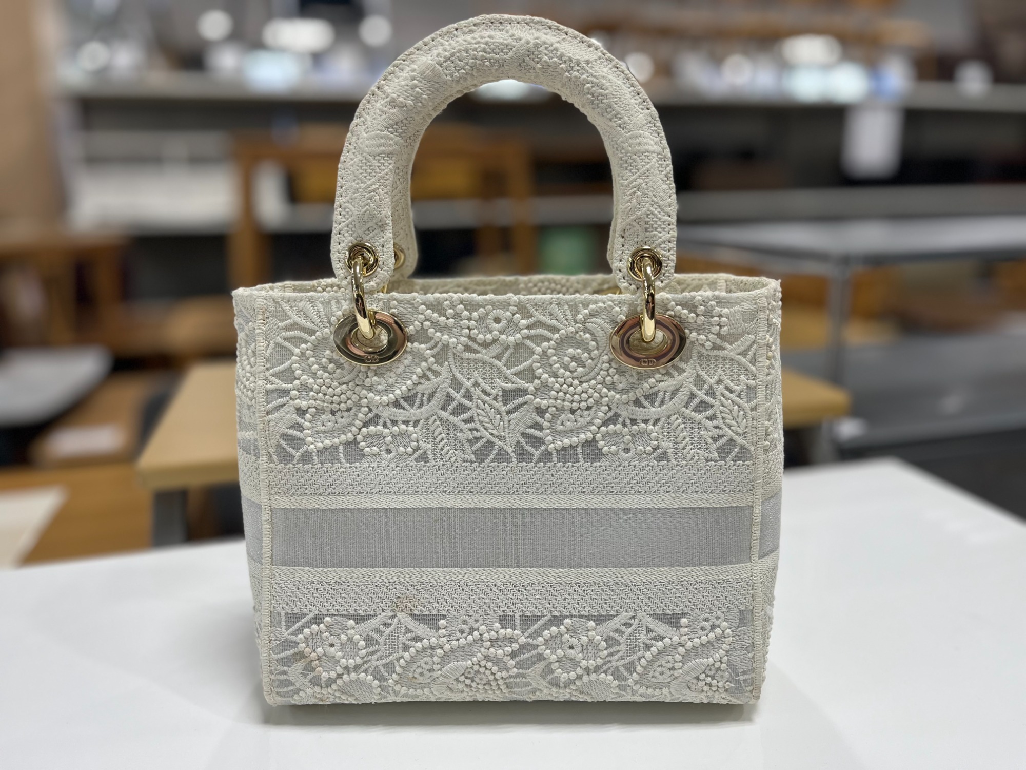 Christian Dior】レディディーライト ハンドバッグ入荷しました