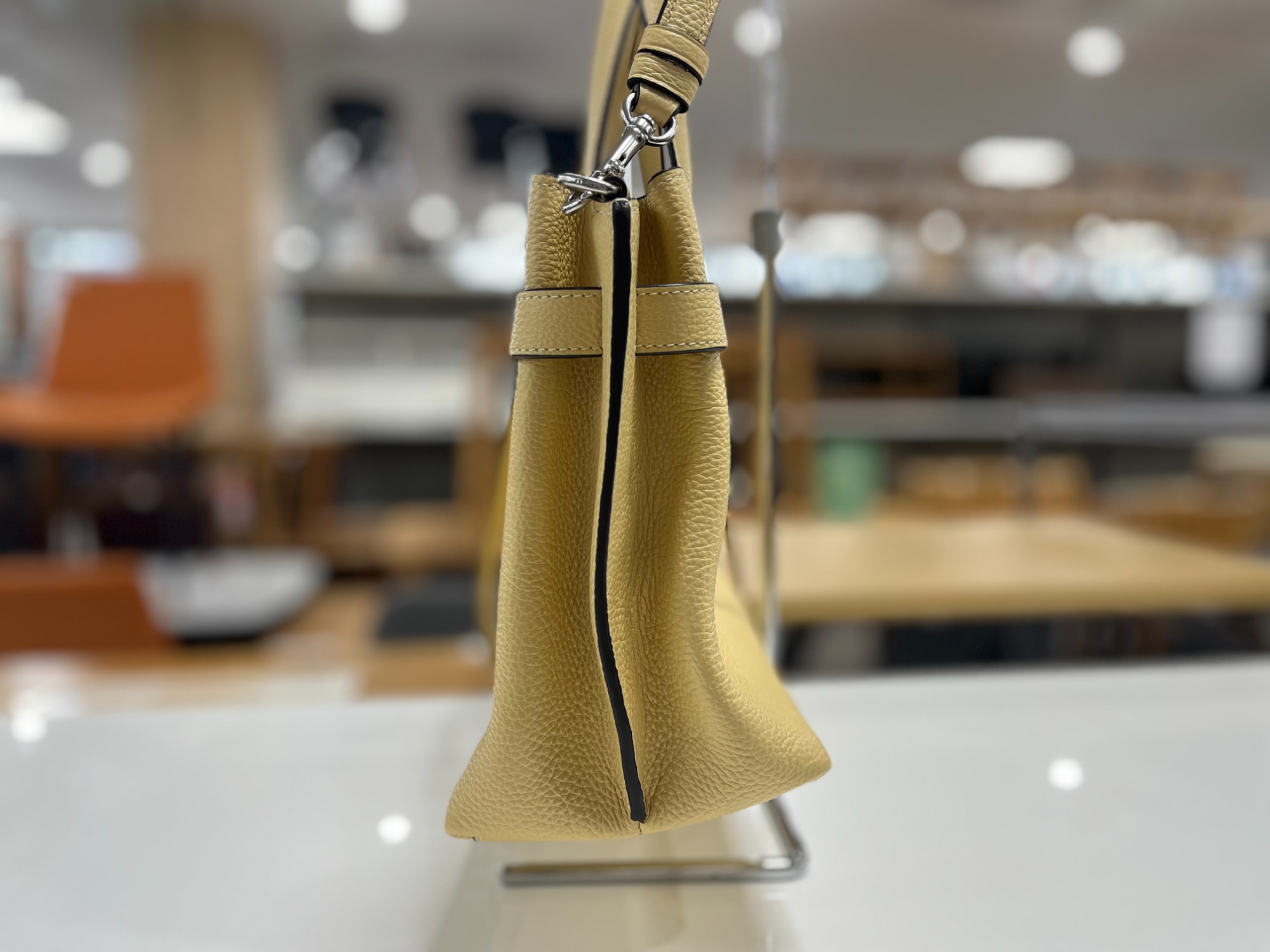 【美品】COACH ハンプトンズ キャリーオール シグネチャー ハンドバッグ 楽天市場】【バッグ】COACH コーチ シグネチャー ハンプトンズ