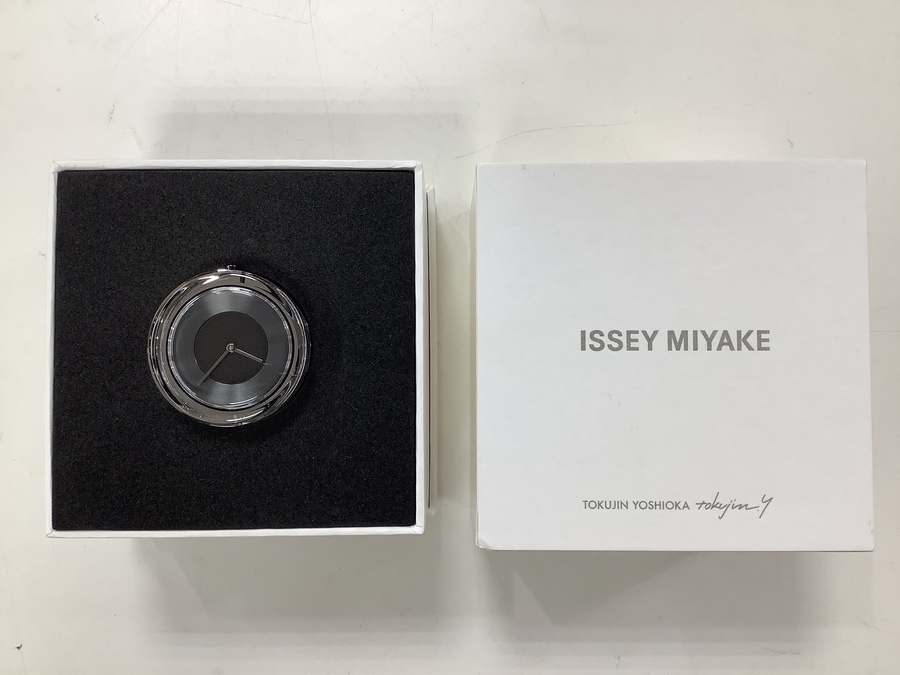ISSEY MIYAKE（イッセイミヤケ）のガラスウォッチ入荷しました