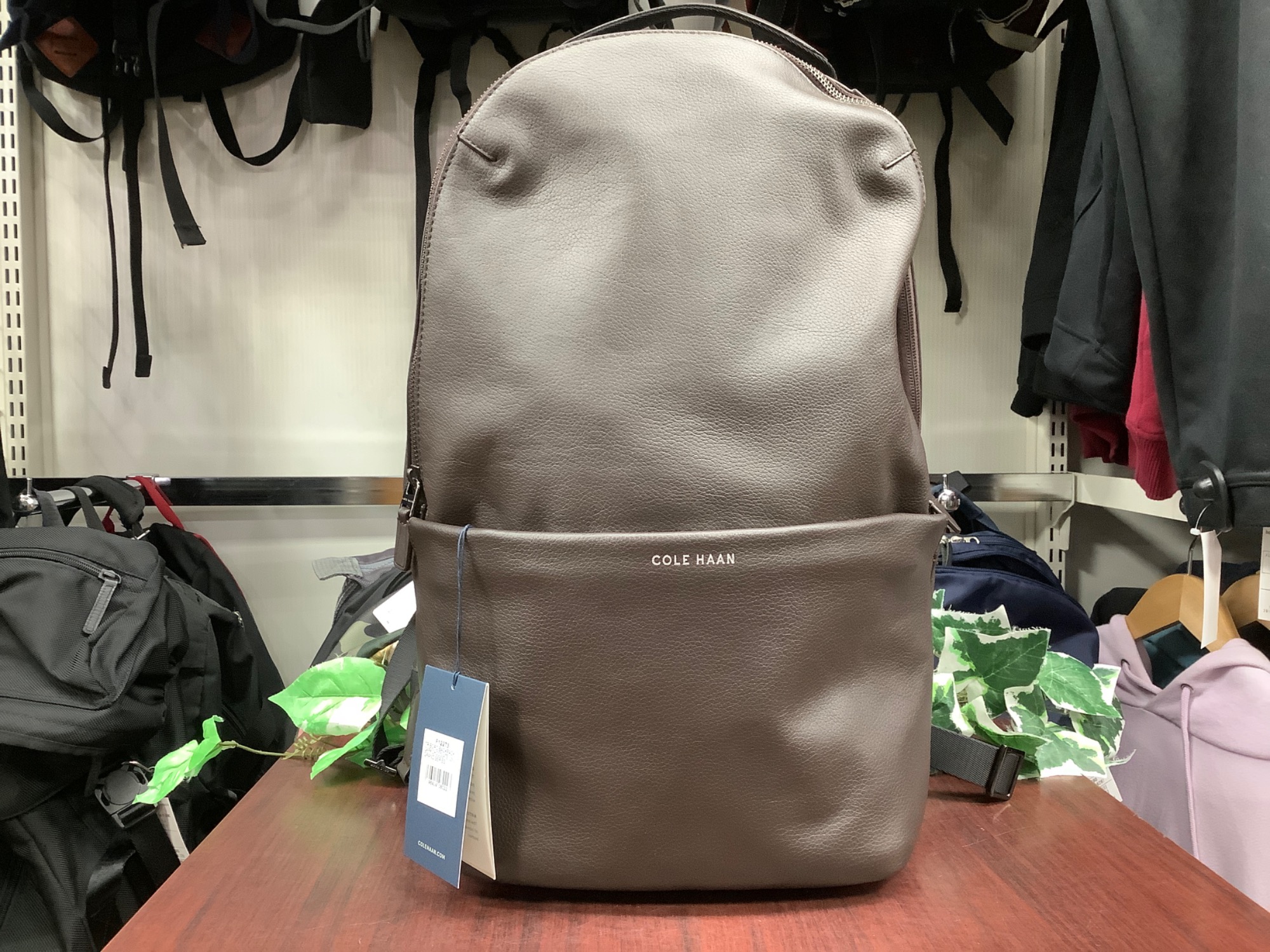 COLE HAAN/コールハーン】トライボロ バックパック F2273 買取入荷 