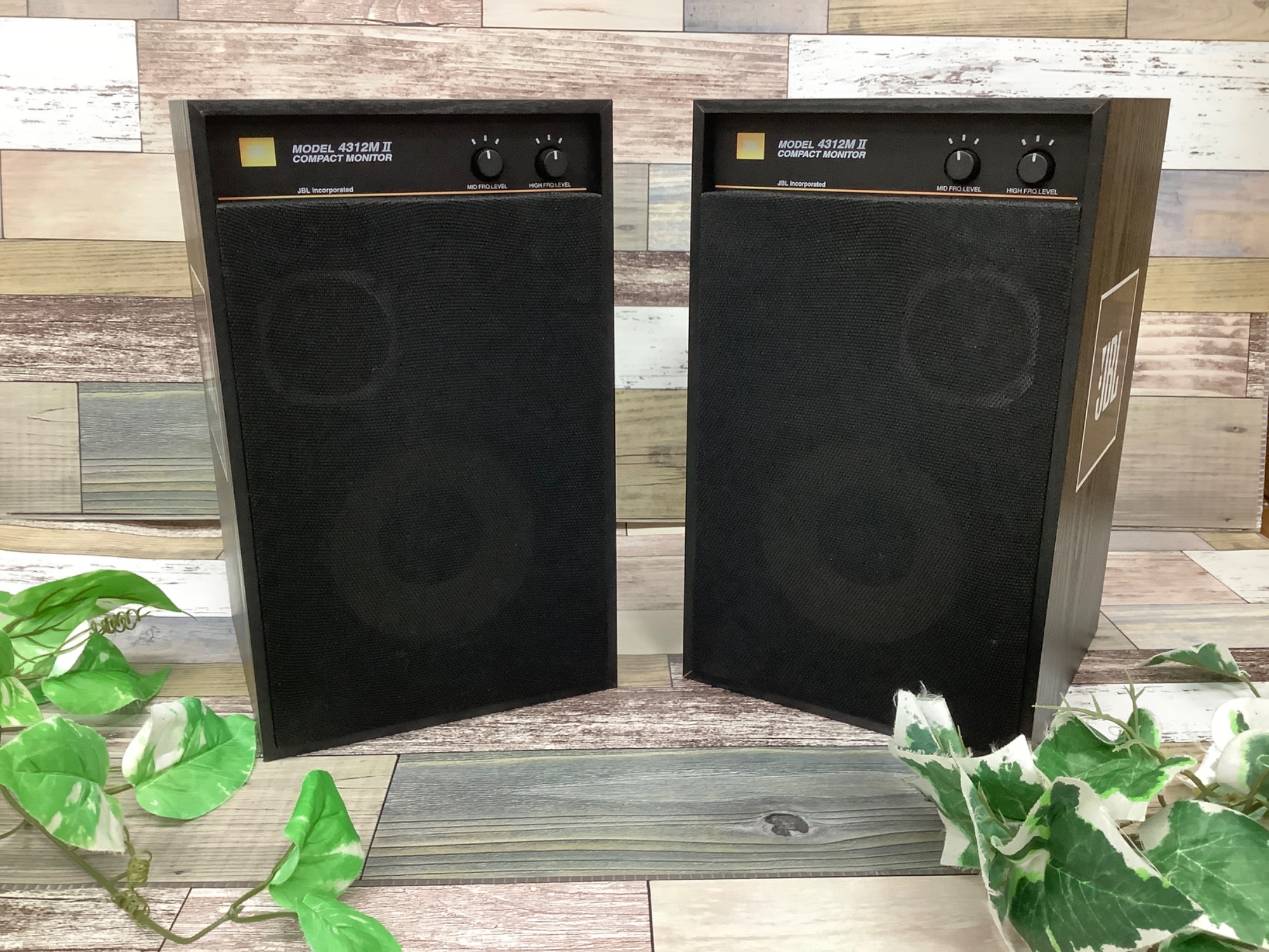 JBL/ジェービーエル】ペアスピーカー 4312M Ⅱ COMPACT MONITORが買取 