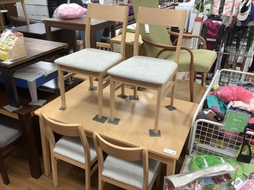 家具のダイニングセット