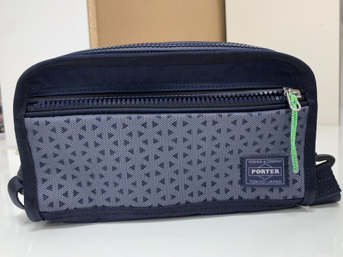 バッグのショルダーバッグ