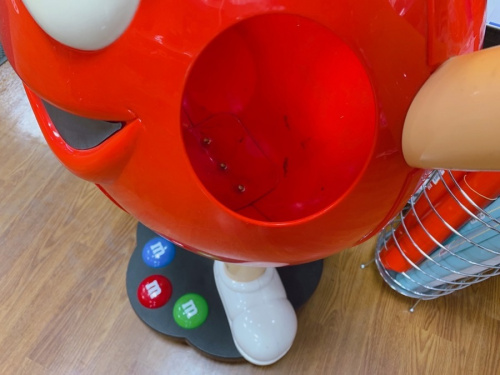 ディスプレイ用フィギュアのm&m`s レッド