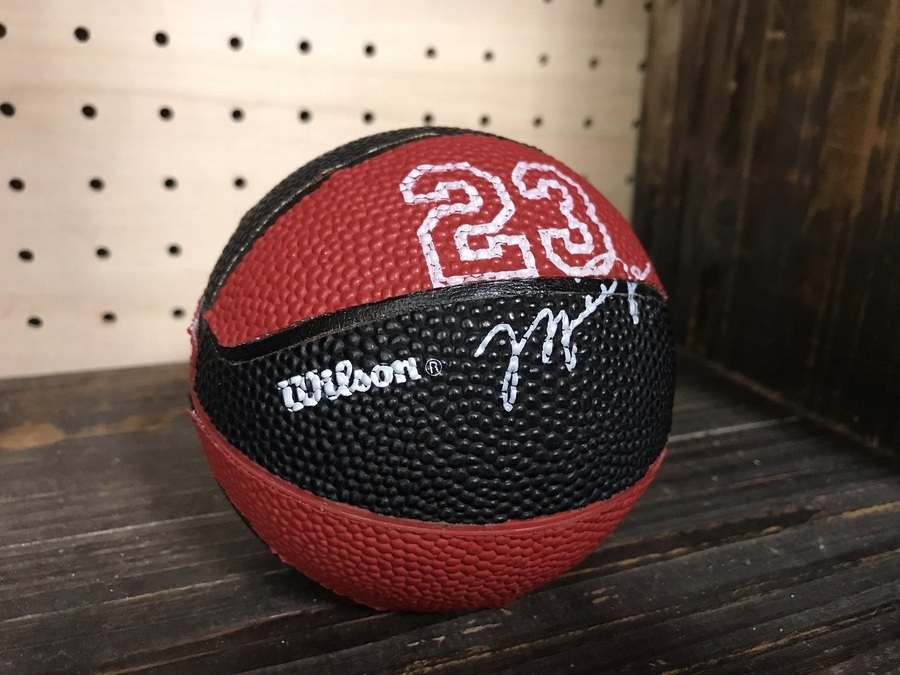 未使用ﾀｸﾞ付き Wilson×マイケルジョーダンの個数限定コラボ