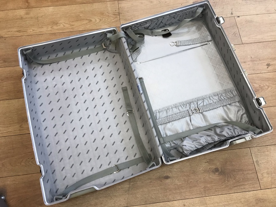 RIMOWA 「OPAL」ジャンボトロリー71 ヴィンテージスーツケースが RIMOWA 「OPAL」ジャンボトロリー71 ヴィンテージスーツケースが
