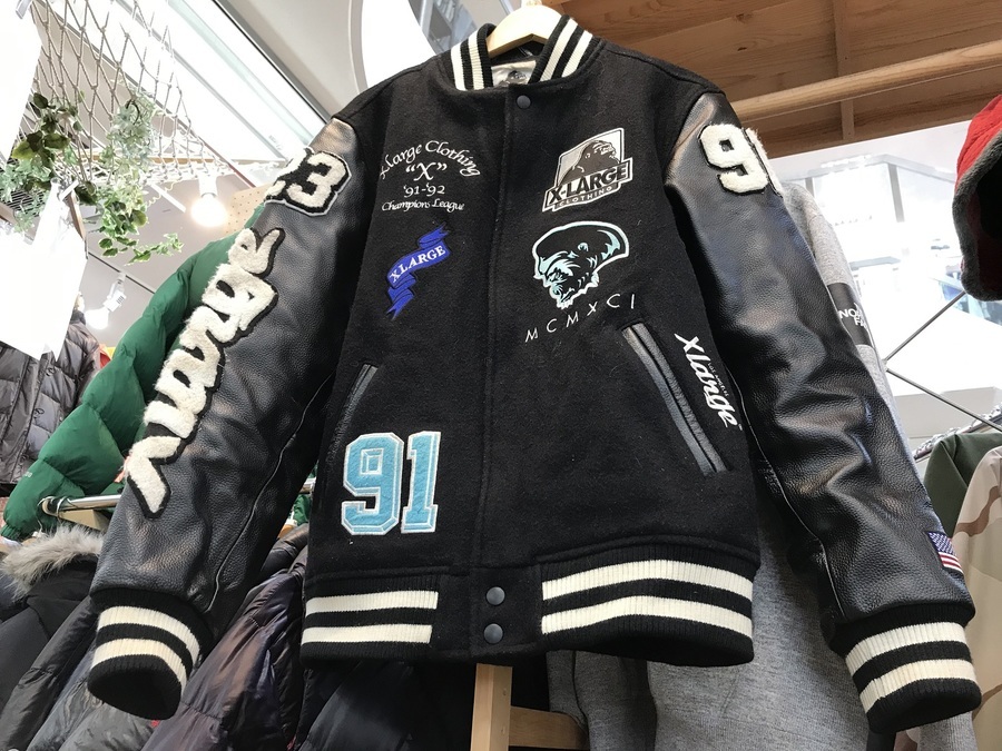 X-LARGE ワッペンたくさん♪ ヴァーシティージャケット買取入荷