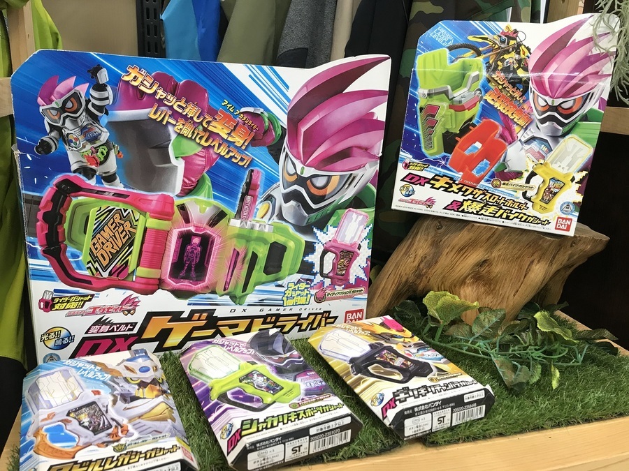 ヒ*リ様 DXゲーマドライバー　キメワザスロット　DXガシャット12本 仮面ライダーエグゼイド』より「DXゲーマドライバー」用のハイ