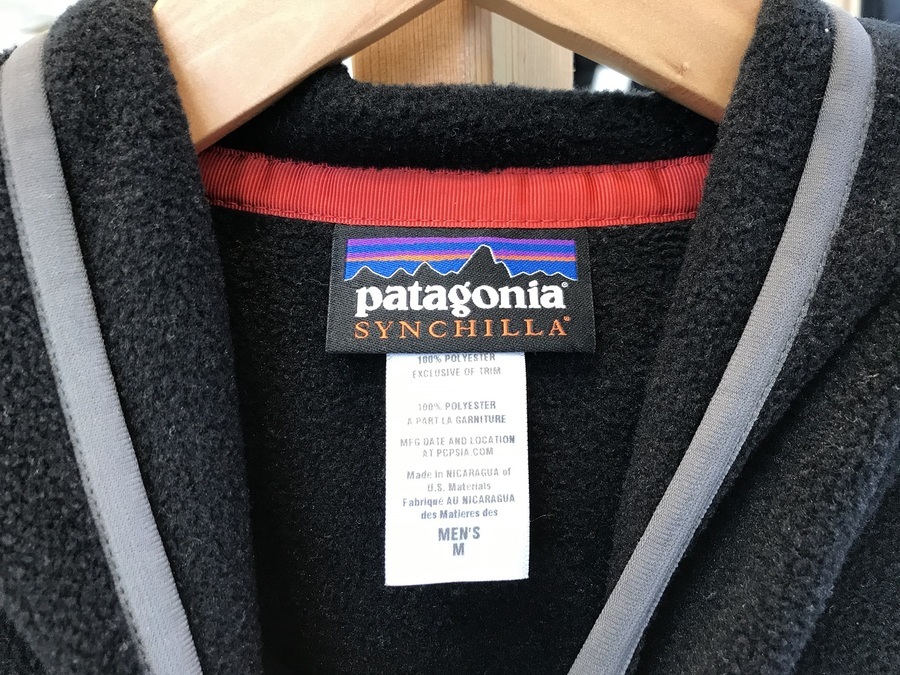 Patagonia（パタゴニア）からシンチラスナップTフーディプル
