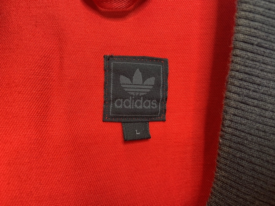 ヴィンテージ衣類買取強化中】adidas originalsより 90' s黒タグ