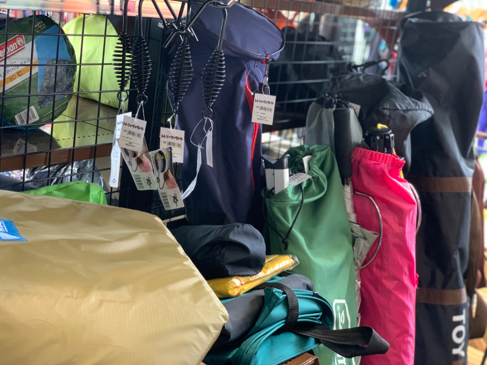 キャンプ用品買取強化中】 Coleman × stussy リラックス