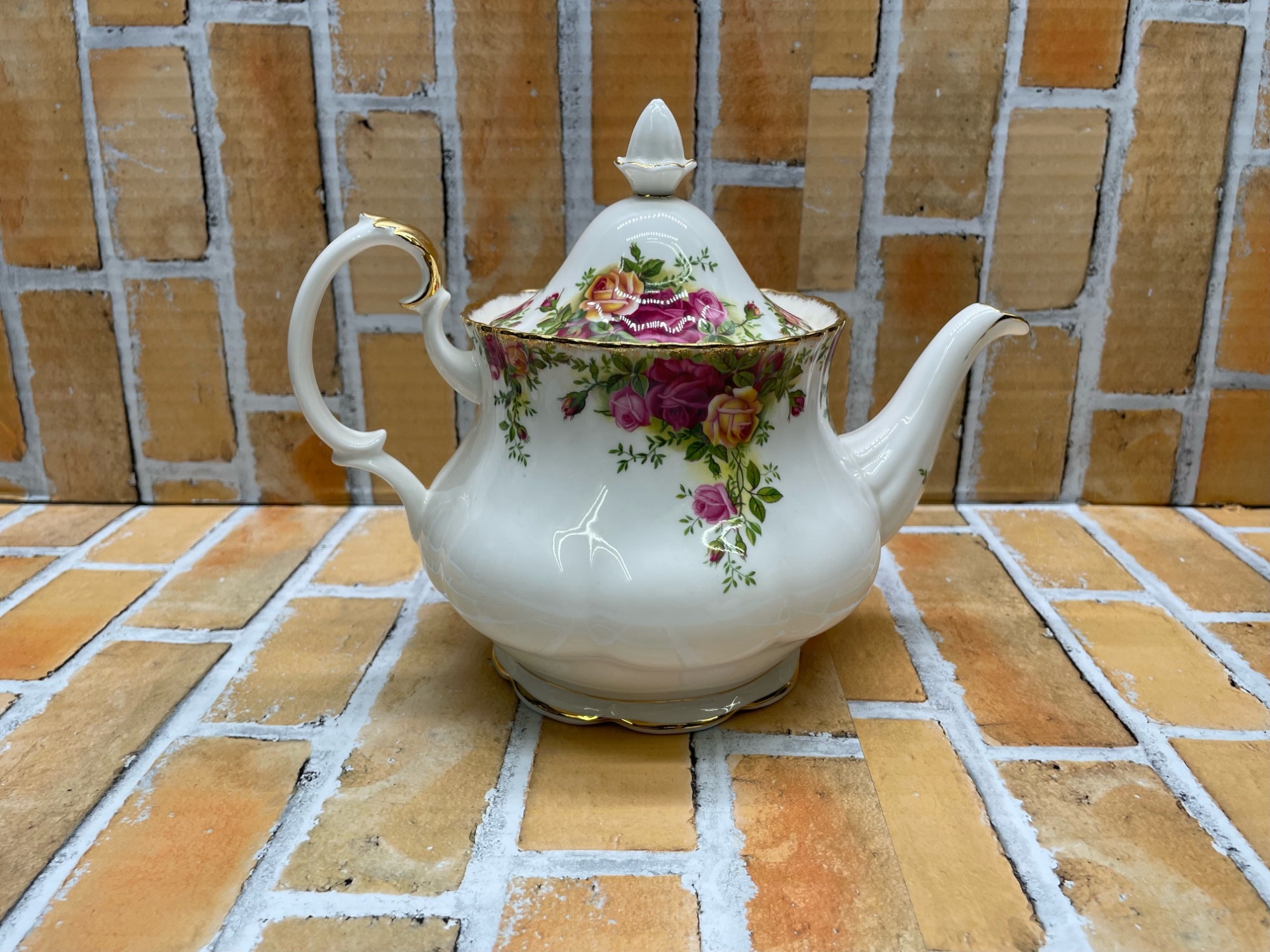 食器買取強化中】ROYAL ALBERT（ロイヤルアルバート）オールド