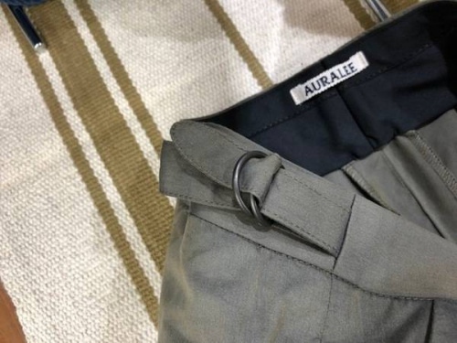 AURALEEの八王子多摩立川洋服買取